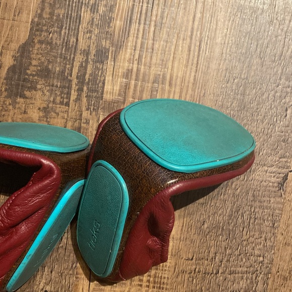 Burgundy Leather Tieks 9 - Picture 4 of 7